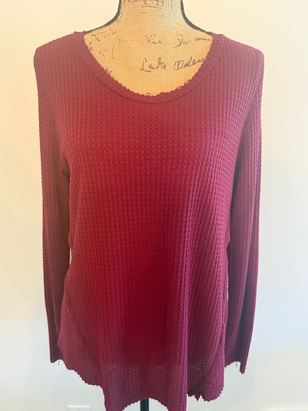 Women’s Paper Crane Maroon Waffle Knit Long Sleeve Top Shirt Size Large